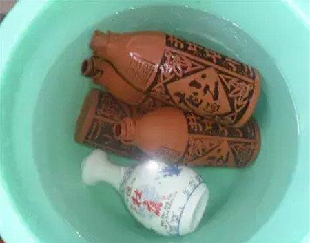 浸泡酒瓶