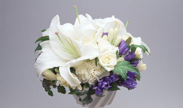 家居百合花花瓶插花