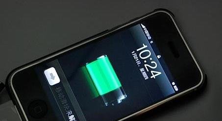 在卧室边睡觉边给手机充电或增加变胖几率